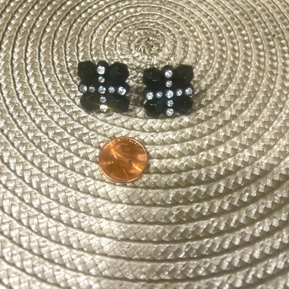 Sale‼️Beaded Black Earrings  Crossed with Rhinestones - Picture 5 of 5